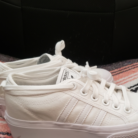 *NEW* Adidas white plataform shoes - Picture 6 of 7